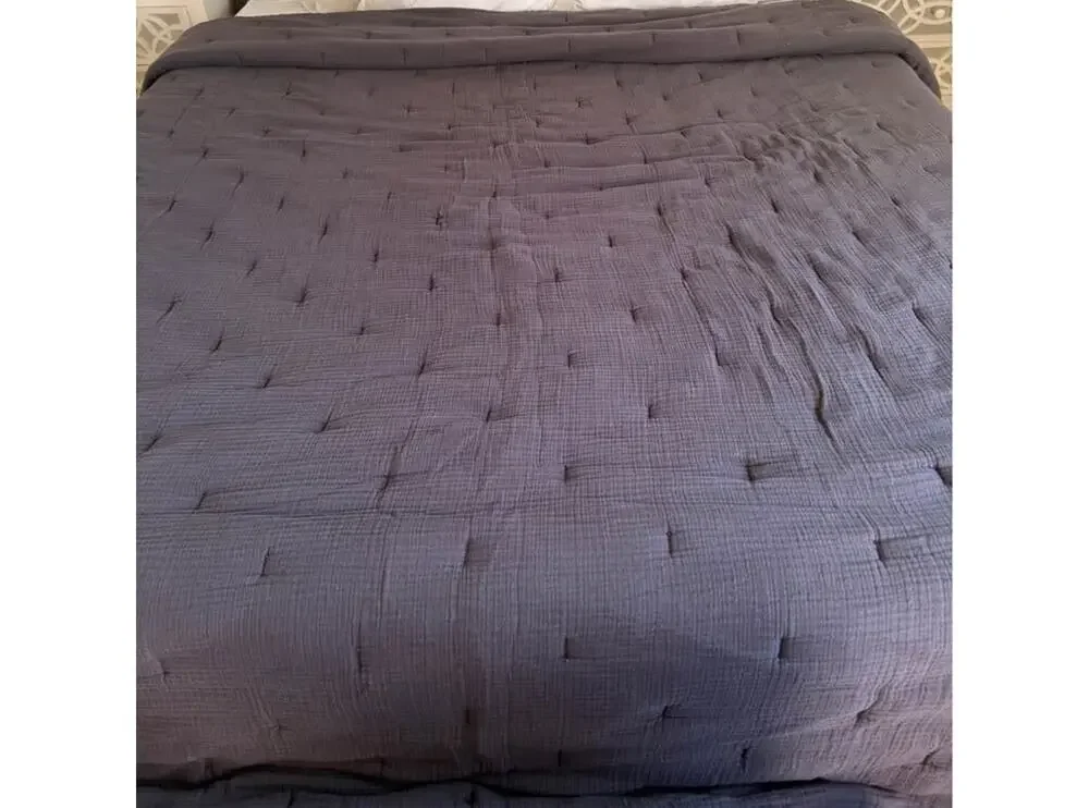 Quince Organic Cotton Gauze King size Quilt in color grey charcoal NWOT